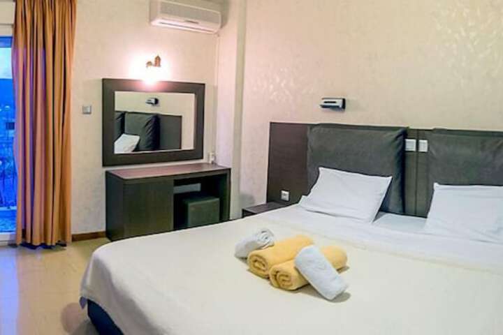 Room 5 of 46