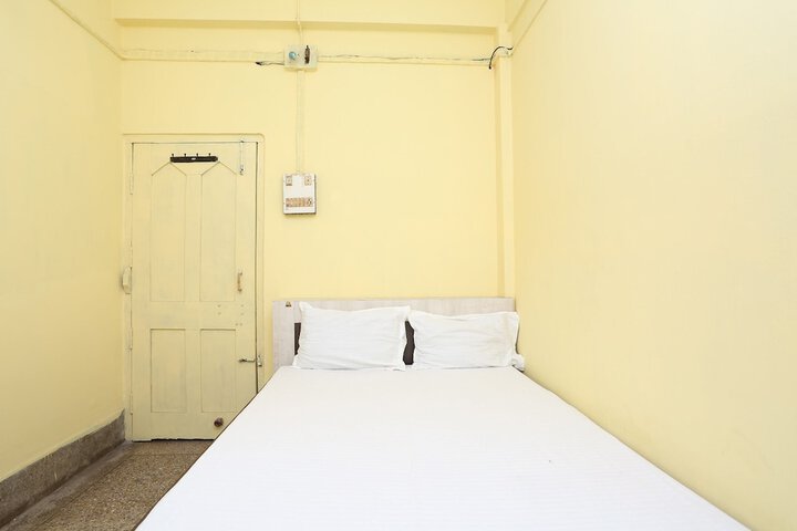 Room 11 of 21