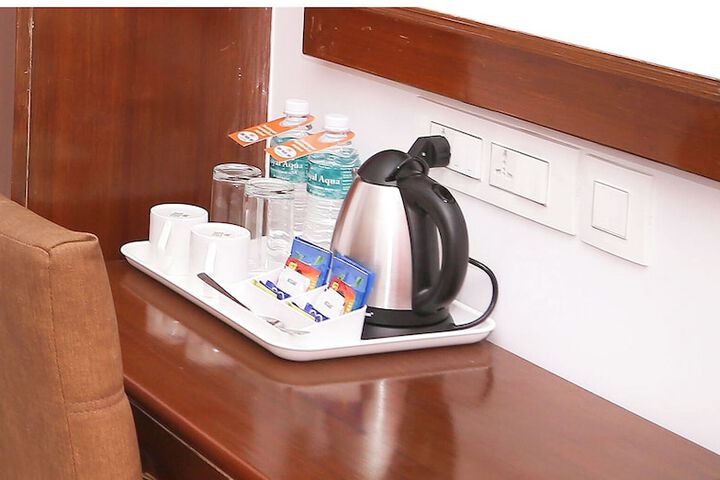 Breakfast/Coffee Service 7 of 12