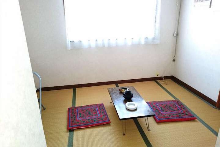 Room 9 of 23