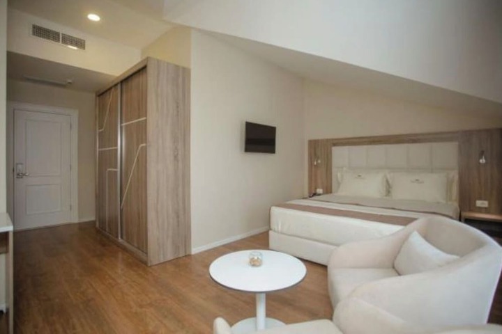 Room 15 of 70