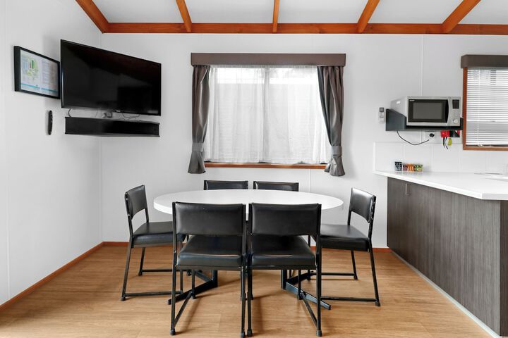 Room 25 of 39
