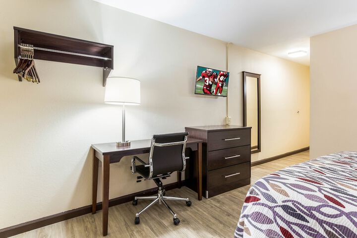 Standard King Bed Accessible (2 of 12)