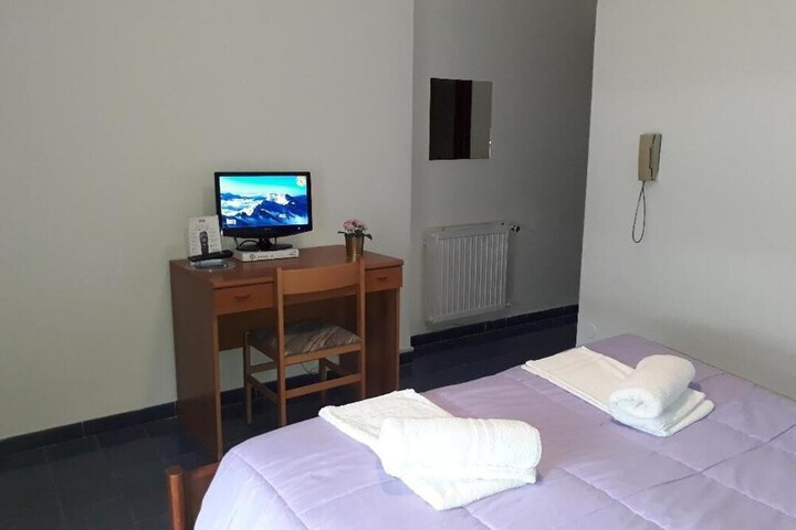 Room 28 of 41