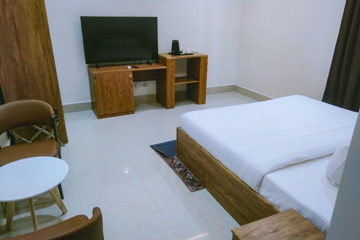 Room 14 of 40