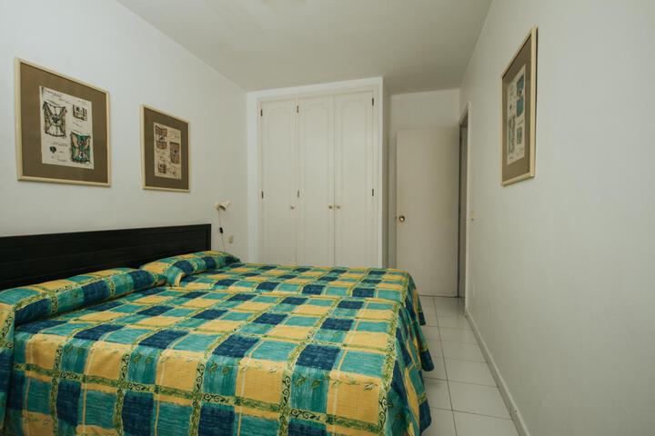 Room 27 of 28