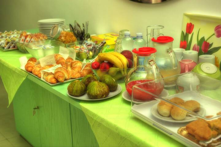 Dining Photos