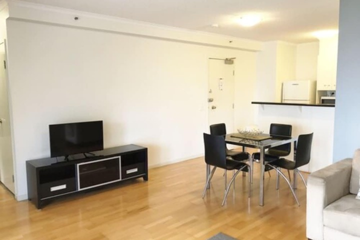 Room 10 of 31