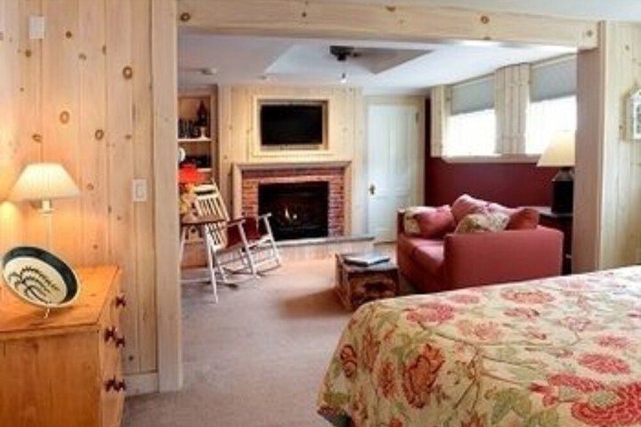 Room 35 of 148