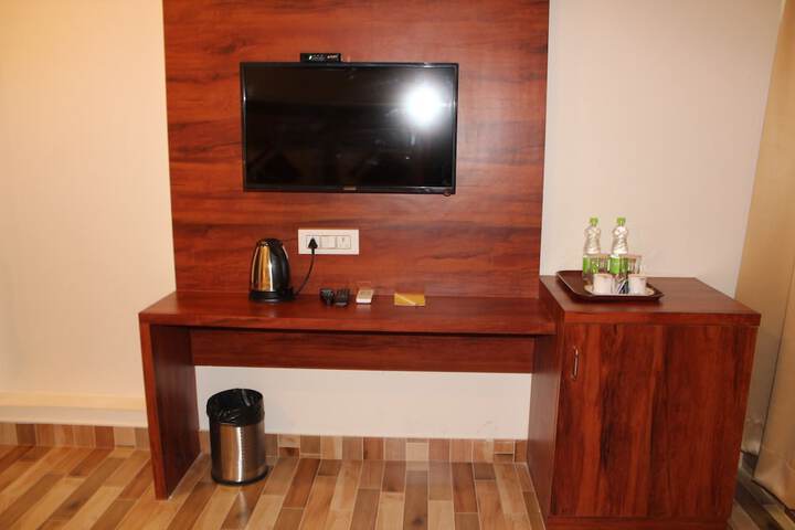 Room 6 of 45