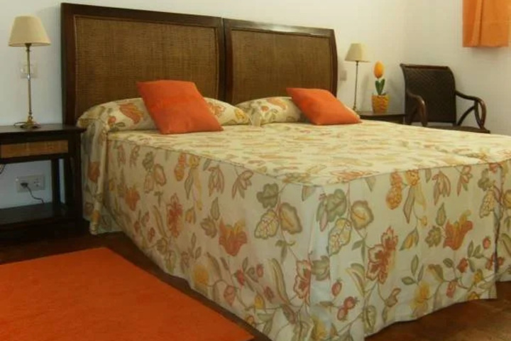 Room 2 of 12