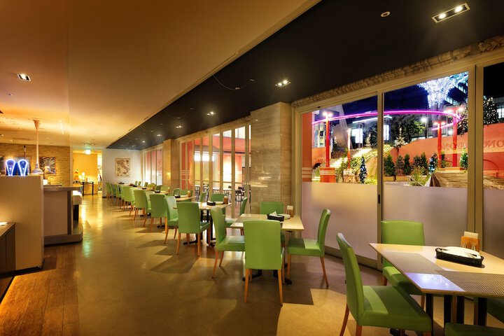 Dining Photos