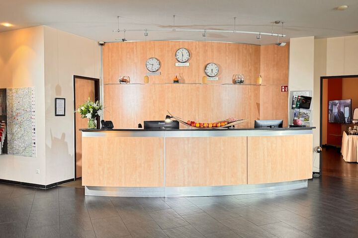 Hotel Interior 4 of 20
