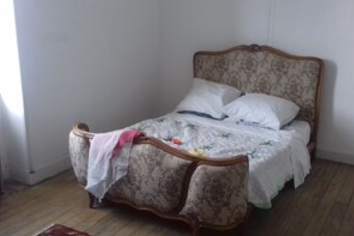 Room 8 of 10