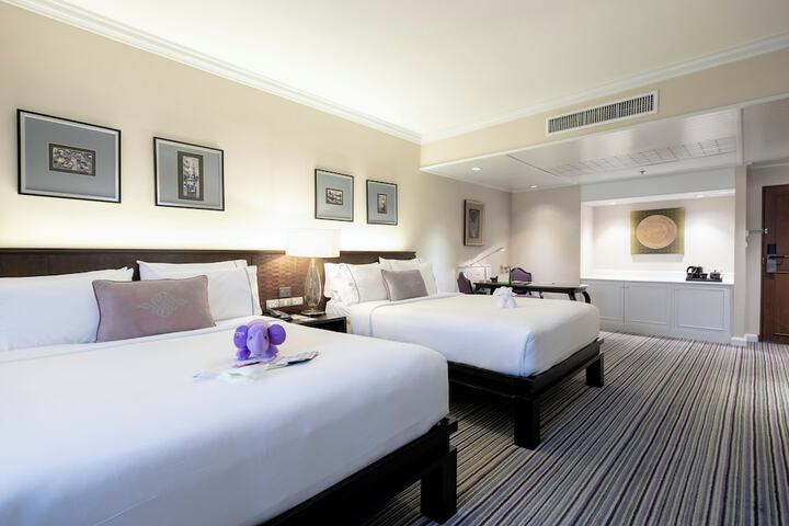 Room 48 of 142