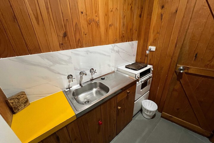 Room 12 of 109