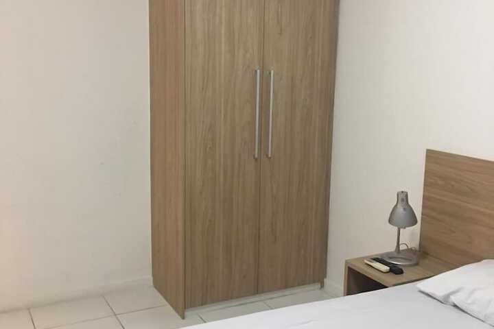 Room 5 of 13