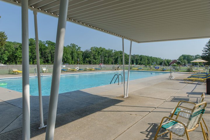 Hotel Pool