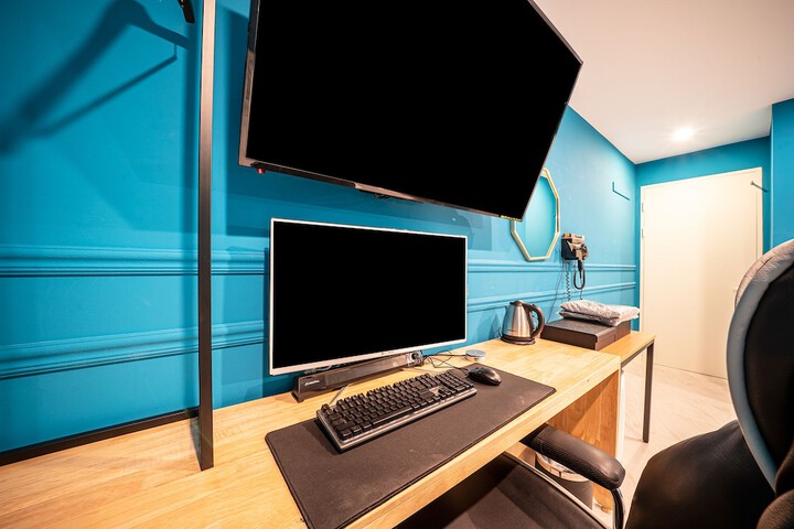 Room 7 of 57