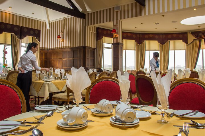 Dining Photos