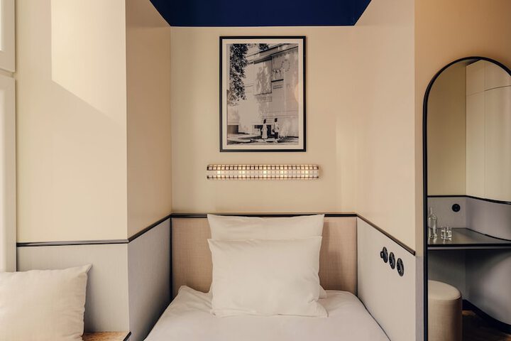 Room 26 of 57