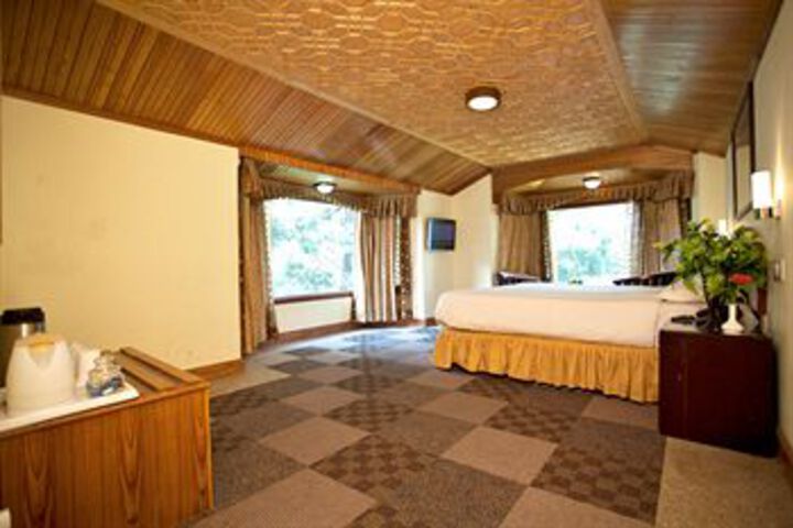 Room 5 of 22