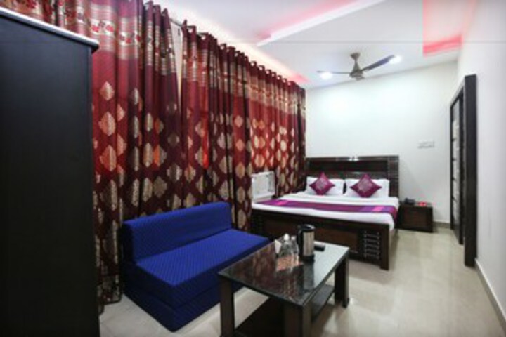 Room 19 of 25