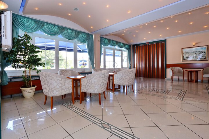 Lobby Photos