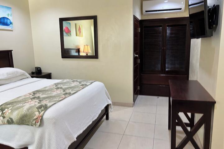 Room 14 of 39