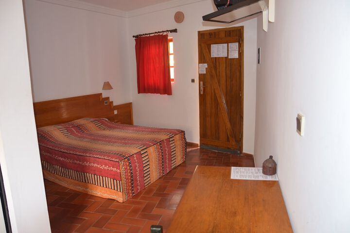 Room 2 of 39
