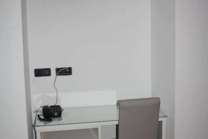 Room 8 of 66