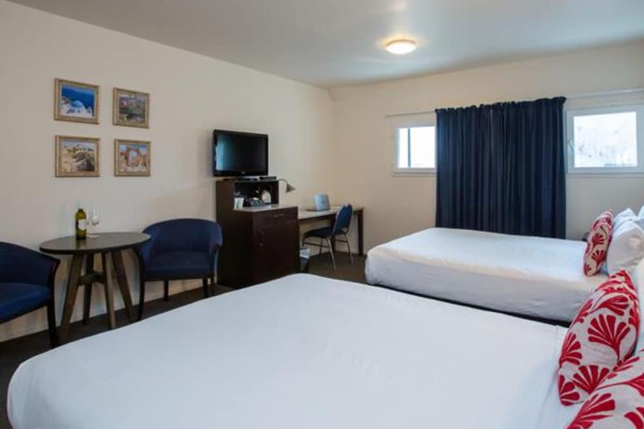 Room 12 of 44