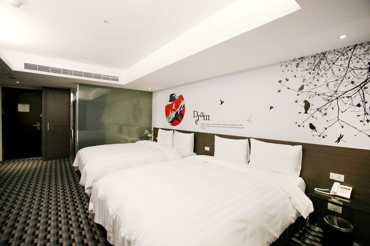 Room 7 of 60