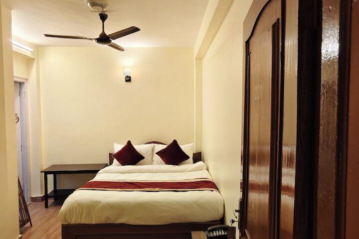 Room 37 of 59