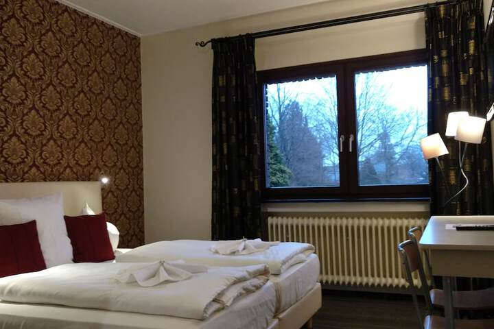 Room 5 of 64