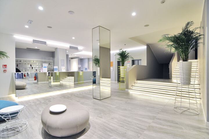 Guest Lobby