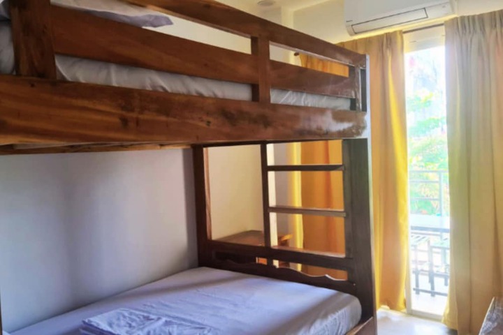 Room 7 of 52