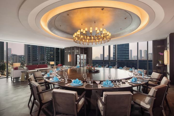 Dining 95 of 251