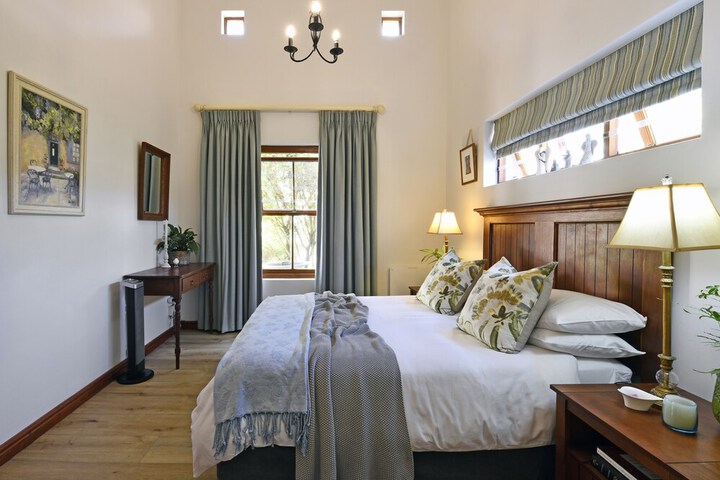 Room 4 of 27