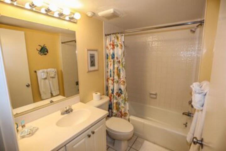 Room 6 of 26