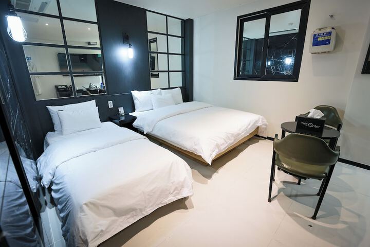 Room 55 of 93