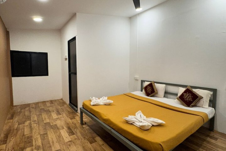 Room 7 of 43