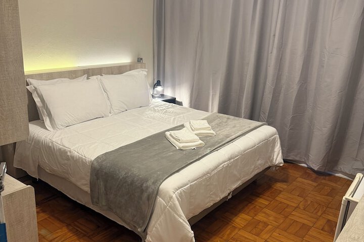 Room 16 of 27