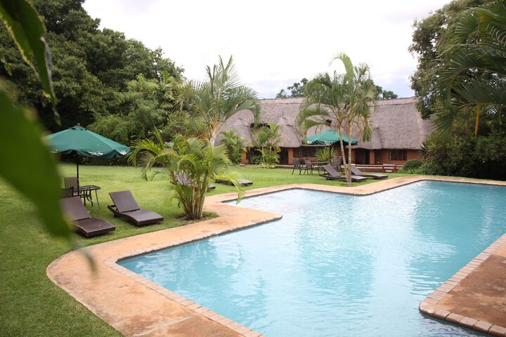 Pool Hotel
