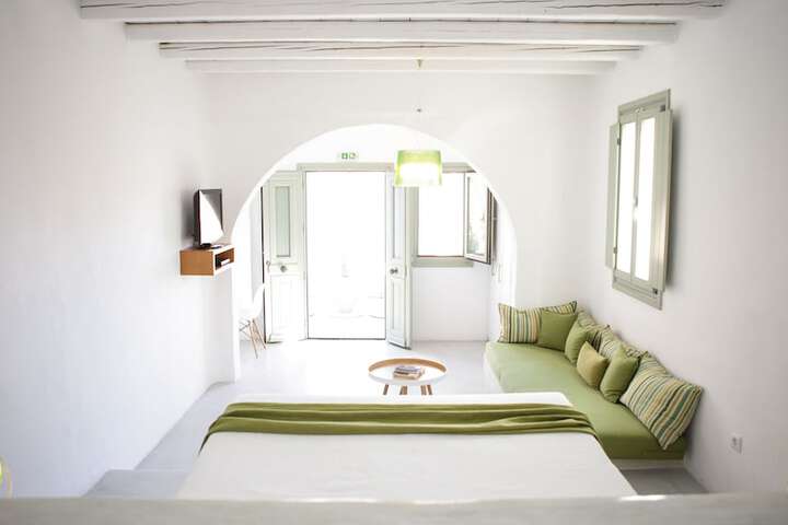 Room 13 of 261