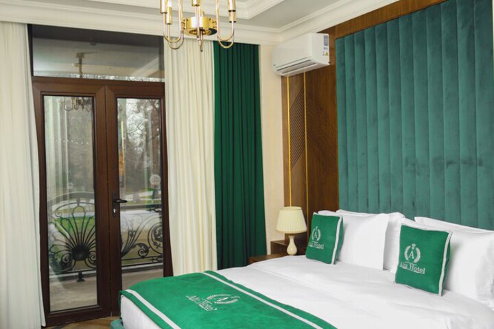 Room 21 of 67