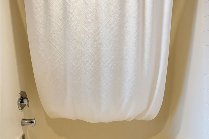 Room 26 of 37