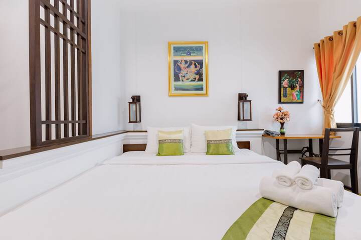 Room 13 of 41