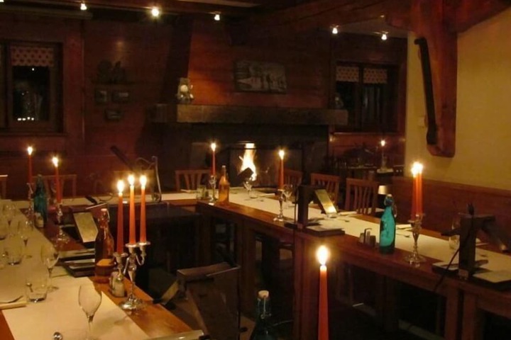 Dining 55 of 92