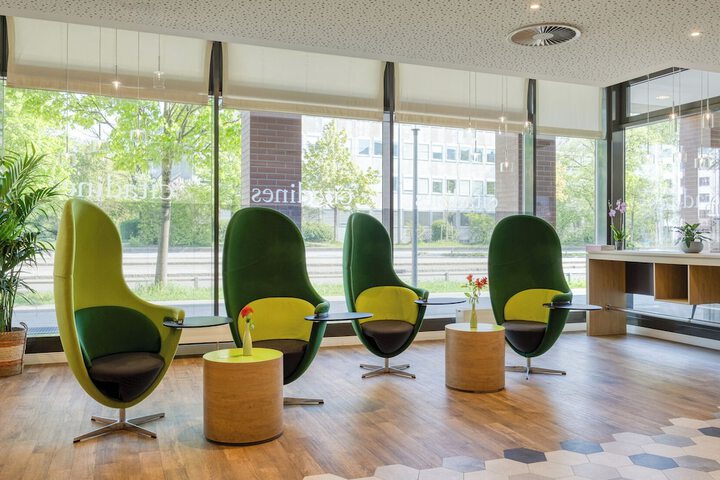 Guest Lobby